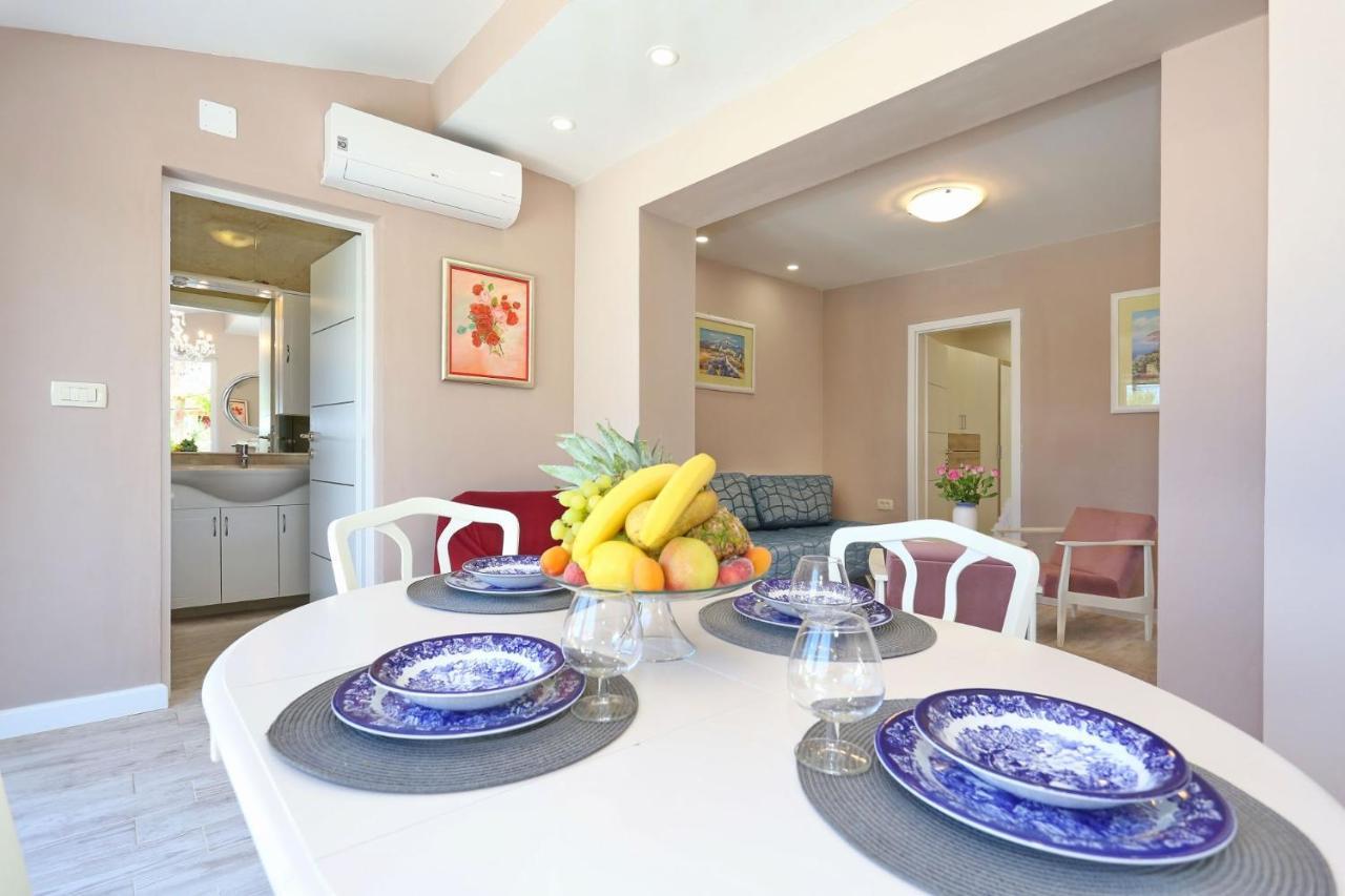 Вилла Hacienda Mia With Yacuzzi,Bbq , Free Parking Задар Экстерьер фото