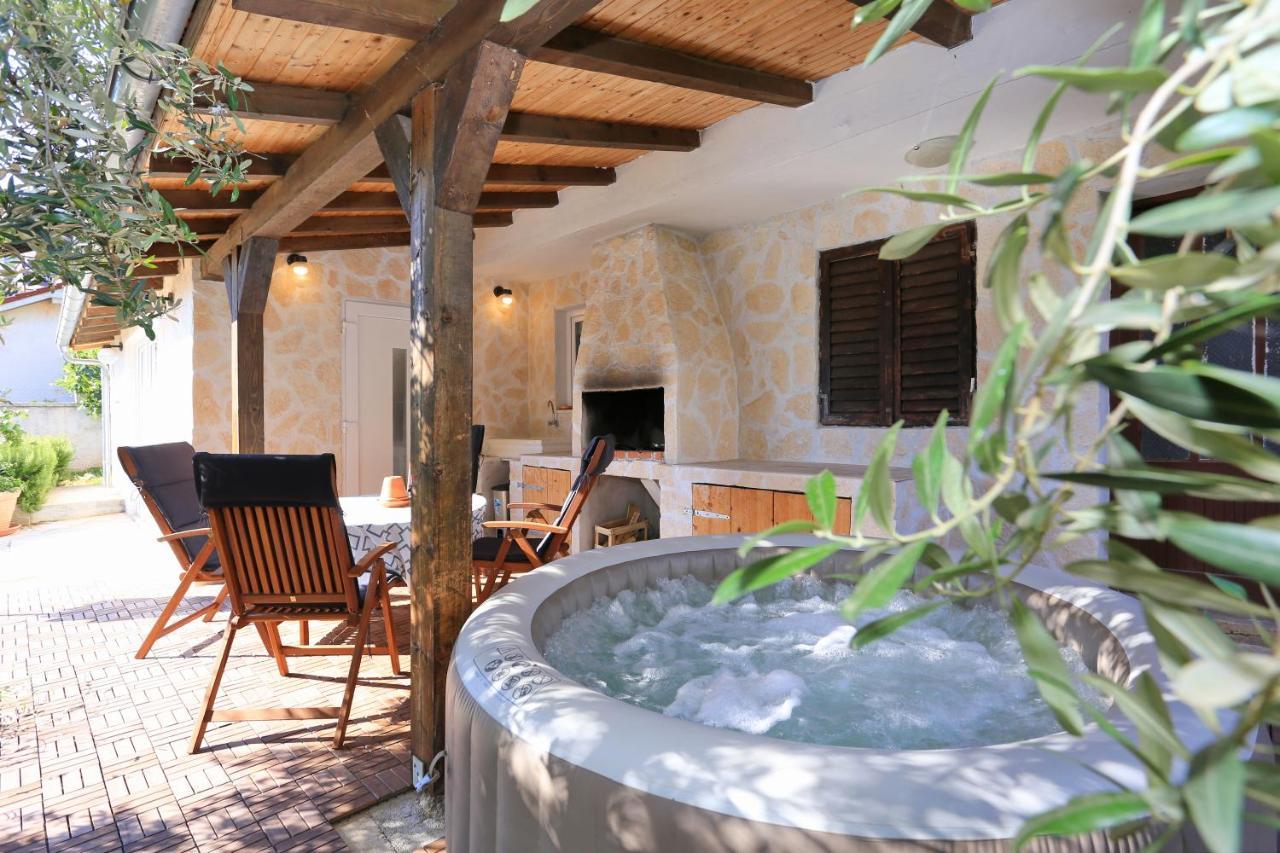 Hacienda Mia With Yacuzzi And Free Parking Задар Экстерьер фото